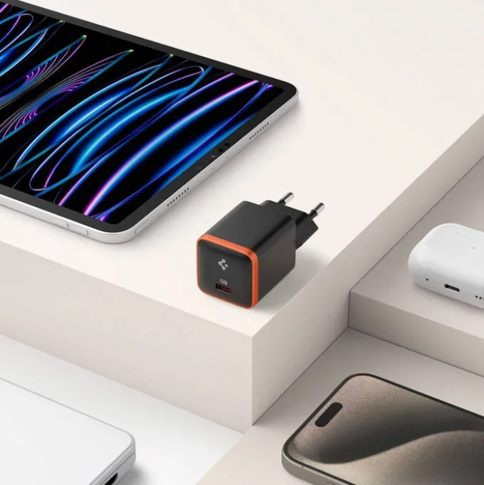 ŁADOWARKA SPIGEN EE301EU ARCSTATION ESSENTIAL CHARGER 30W BLACK