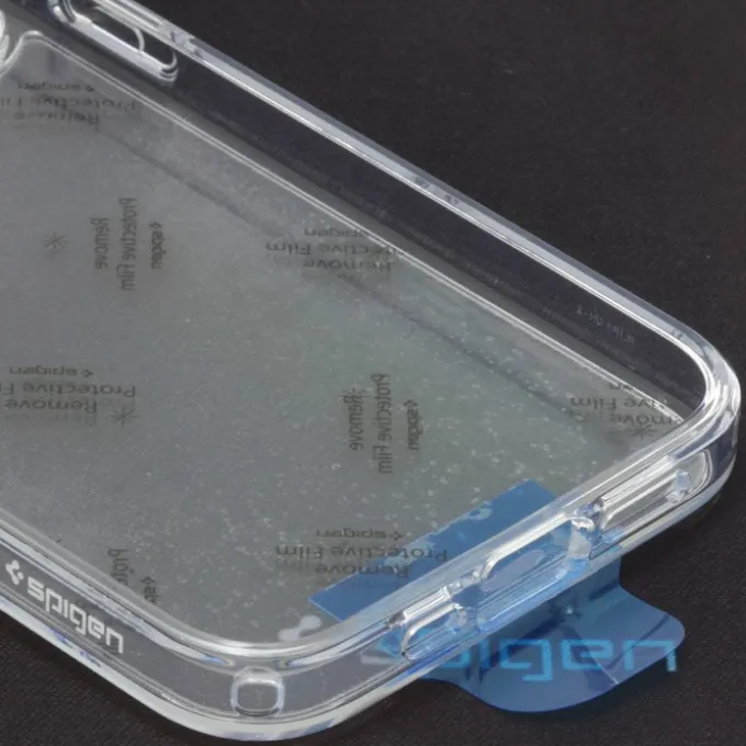 Etui SPIGEN iPhone 13 Pro Ultra Hybrid Crystal Przezroczyste Clear Case