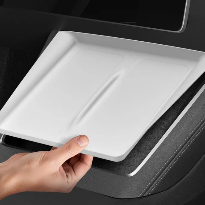 OSŁONA SPIGEN TESLA MODEL Y 2025 WIRELESS CHARGING PAD COVER WHITE