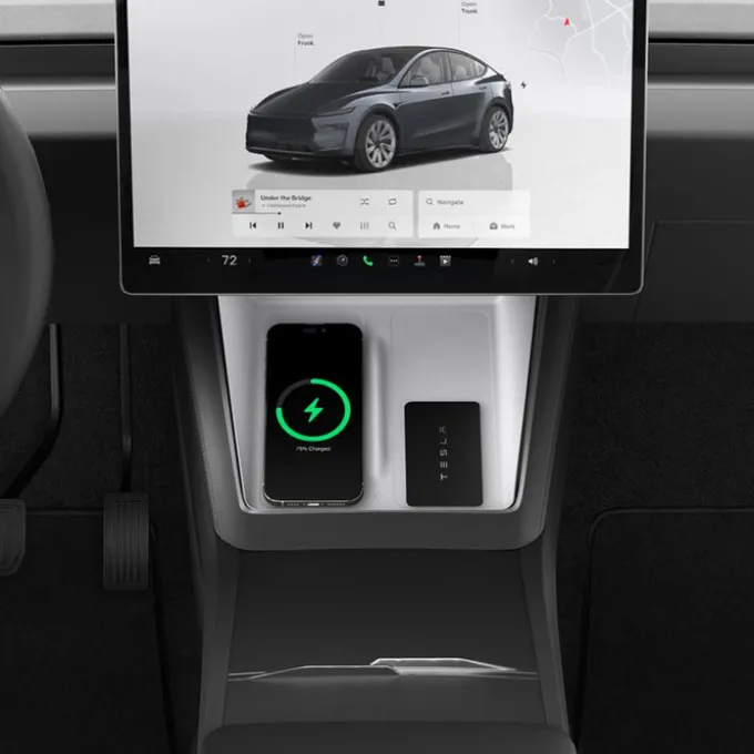 OSŁONA SPIGEN TESLA MODEL Y 2025 WIRELESS CHARGING PAD COVER WHITE