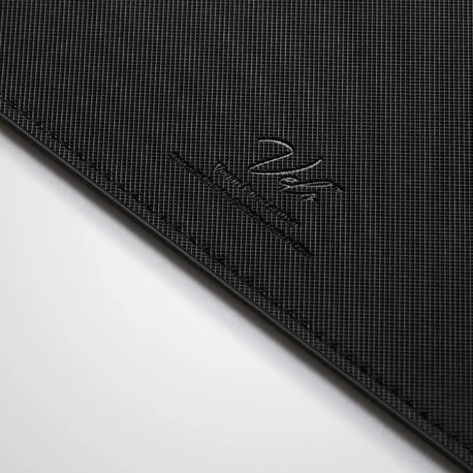 PODKŁADKA SPIGEN LD302 DESK PAD BLACK
