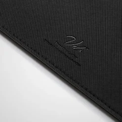 PODKŁADKA SPIGEN LD302 DESK PAD BROWN
