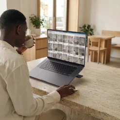 PODSTAWKA POD LAPTOPA SPIGEN SLIM FOLD CZARNA